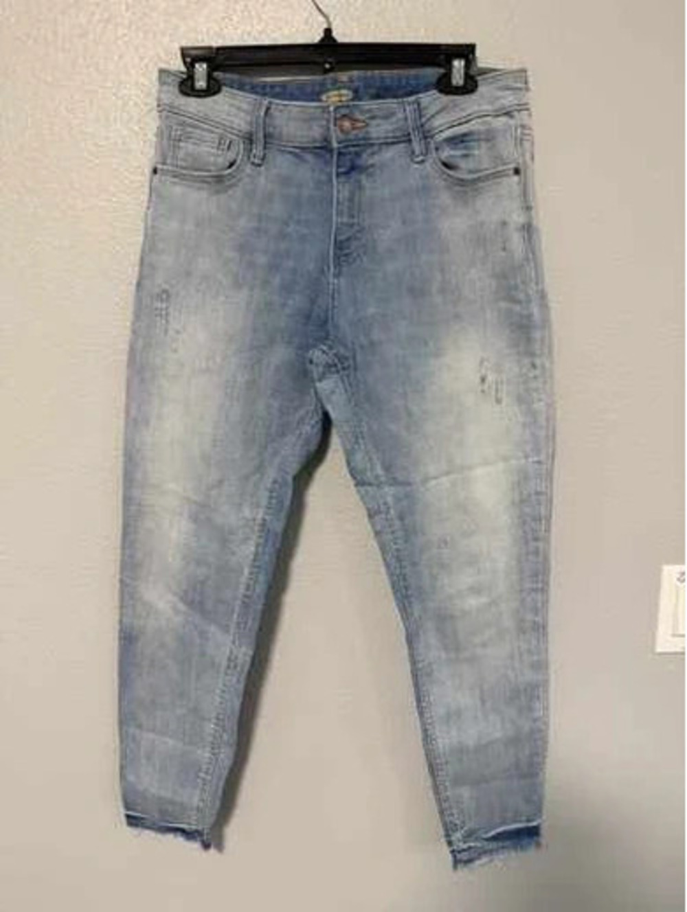 #6107 Old Navy Light Wash Straight Crop Jeans